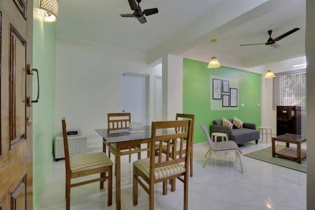 Luxury 2Bhk Apartment Near Calangute Baga Beach With Pool Luaran gambar